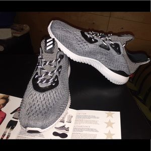 Adidas (Avenue A) AlphaBounce-Coveted Colorway😍👟